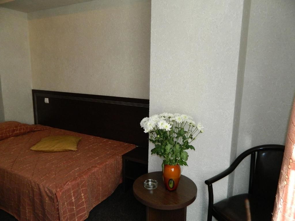 Отель Hotel Razvan Бухарест-49